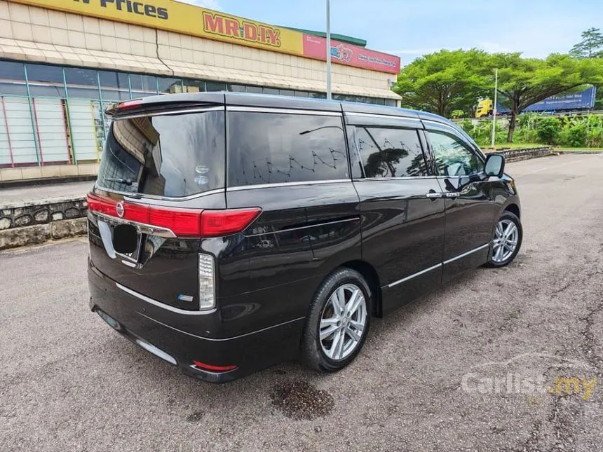 2010 Nissan Elgrand High-Way Star Premium MPV