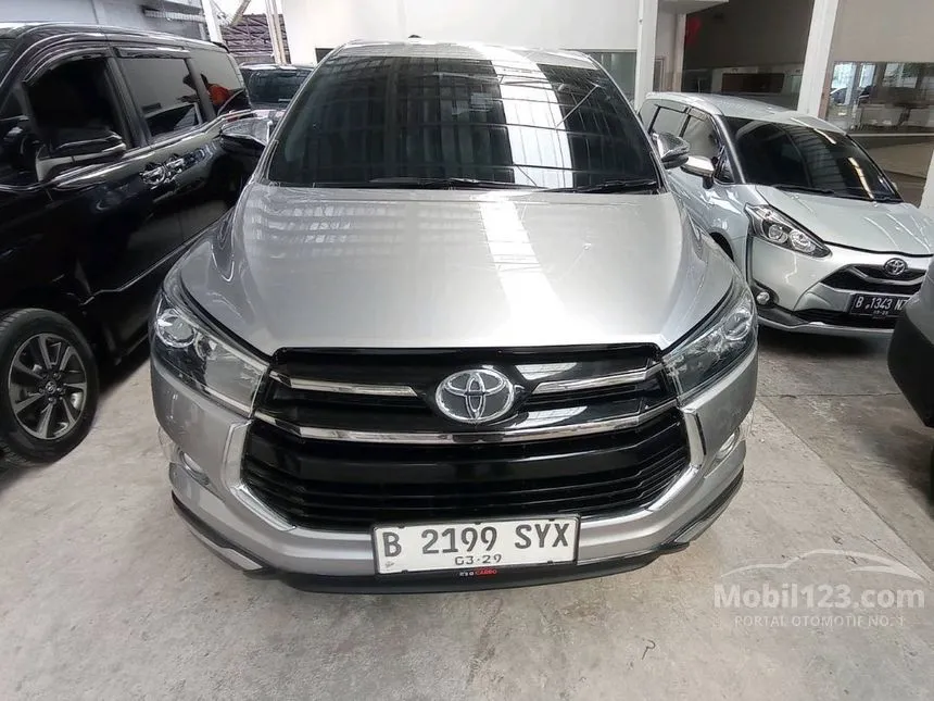 Jual Mobil Toyota Innova Venturer 2019 2.0 di DKI Jakarta Automatic Wagon Silver Rp 309