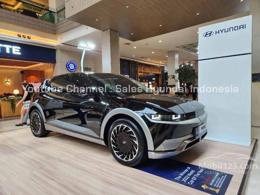 Jual Mobil Hyundai IONIQ 5 2024 Long Range Signature di Banten Automatic Wagon Hitam Rp 650.000.000