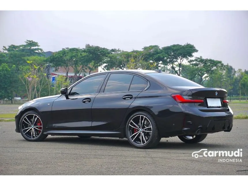 2023 BMW 330i M Sport Pro Sedan