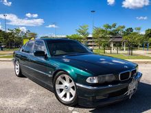 BMW E38 3.0 Sedan