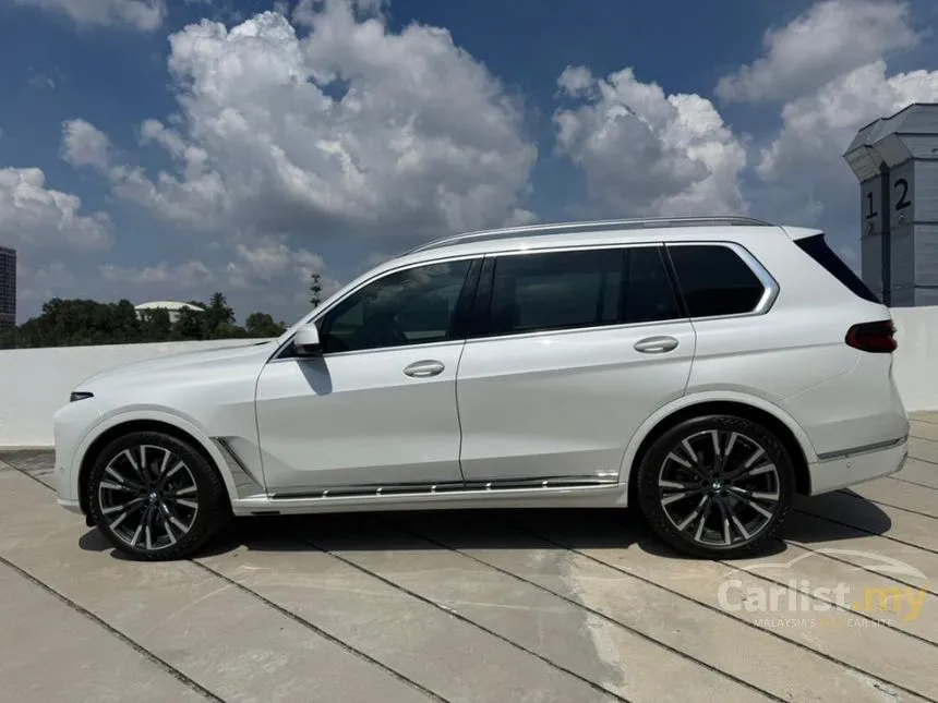 2025 BMW X7 xDrive40i Pure Excellence SUV