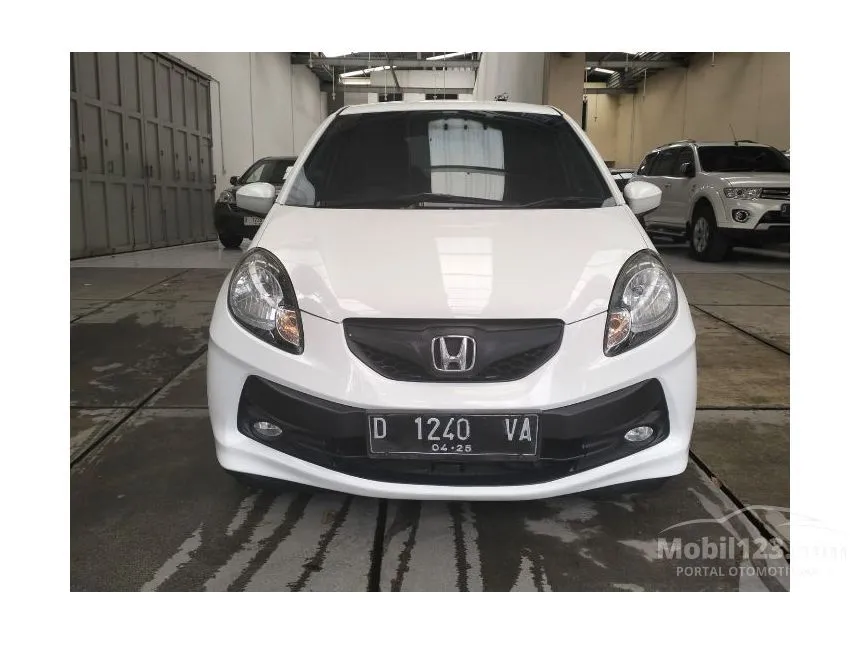 Jual Mobil Honda Brio 2015 E 1.2 di Jawa Barat Automatic Hatchback Putih Rp 115.000.000