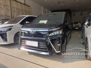 2017 Toyota Voxy 2.0 MPV