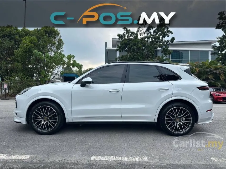 2022 Porsche Cayenne SUV