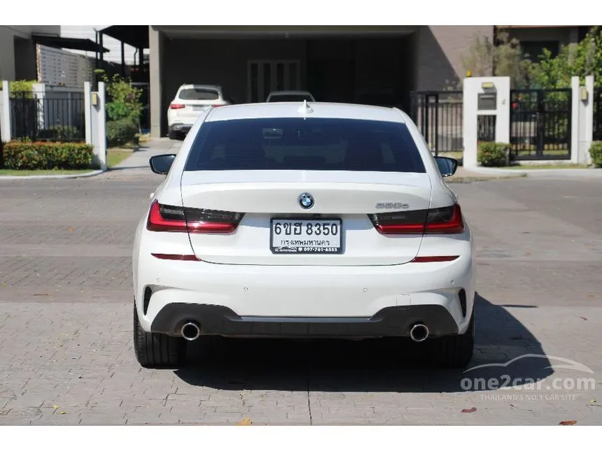 2023 BMW 330e M Sport Sedan