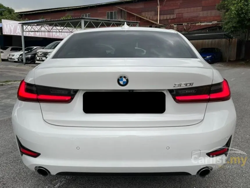 2022 BMW 320i Sport Sedan