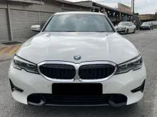 2022 BMW 320i 2.0 Sport Sedan / 1 OWNER / UNDER BMW WARRANTY