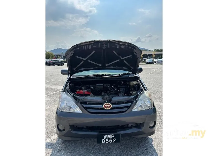2005 Toyota Avanza MPV