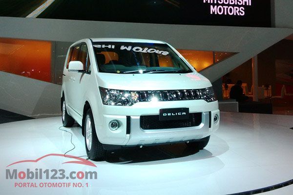 Mitsubishi Buru Penjualan 150 Delica/Bulan