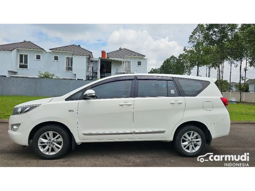 2016 Toyota Kijang Innova V MPV