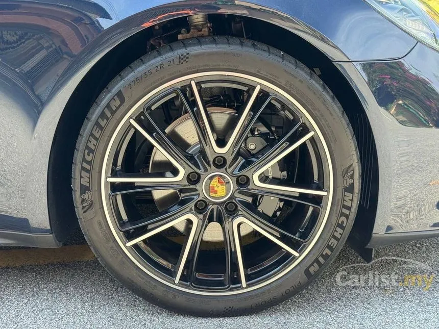 2022 Porsche Panamera Hatchback