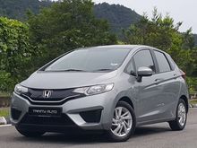September 2016 HONDA JAZZ 1.5 i-VTEC (A) current model E Spec CKD Local Brand new by HONDA Malaysia. 1 Lady owner mileage 42k KM Must Buy