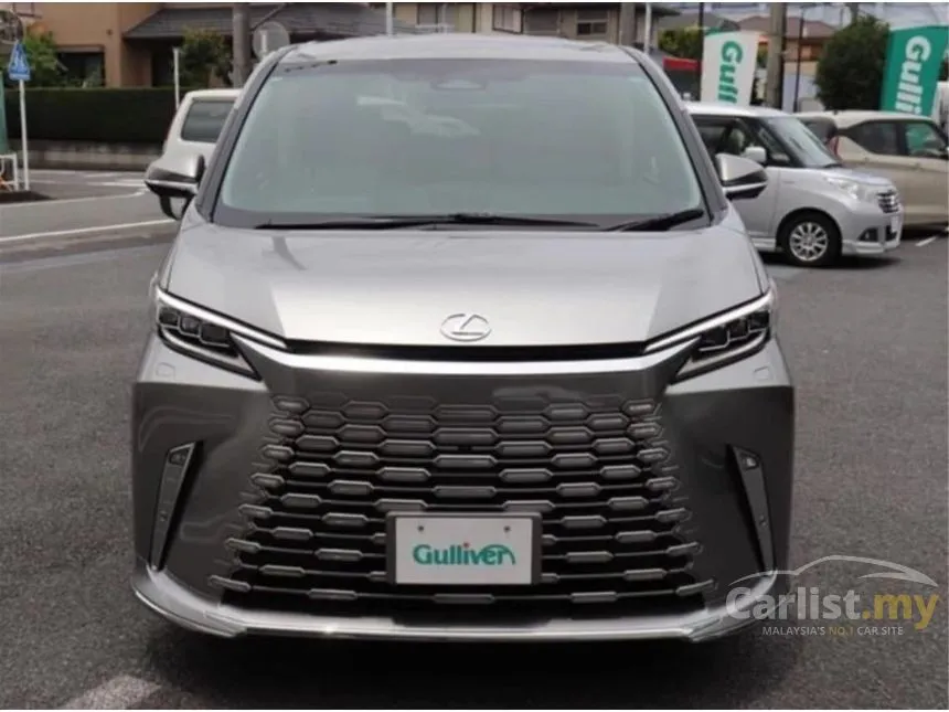 2025 Lexus LM 500h Version L 6 Seater MPV