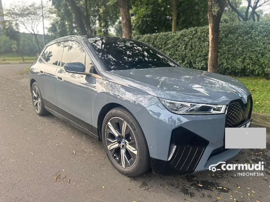 2023 BMW iX xDrive40 Sport SUV