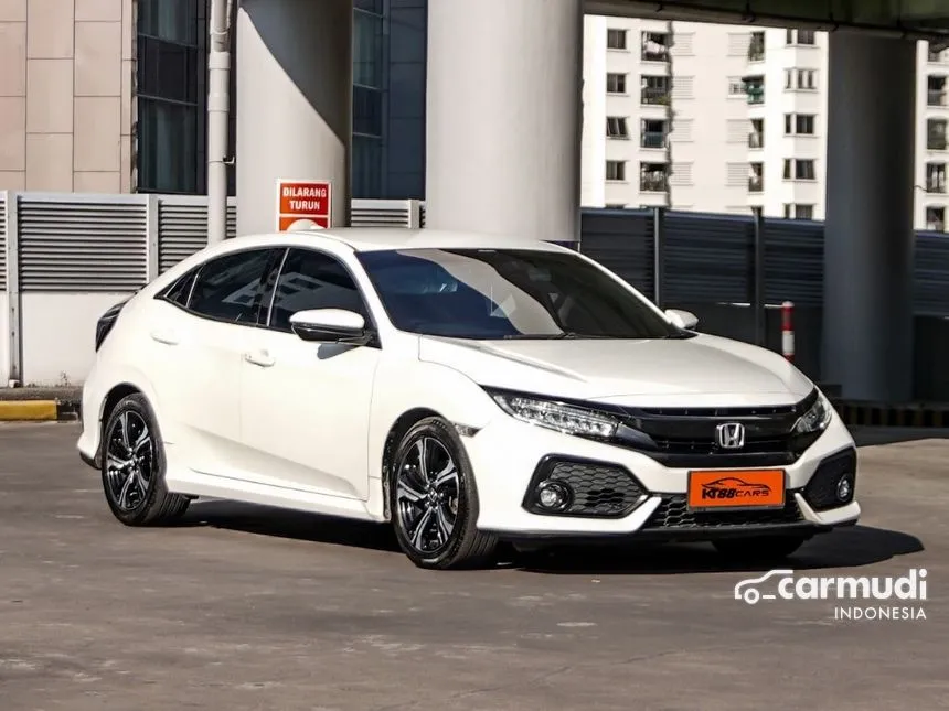 2017 Honda Civic E Hatchback
