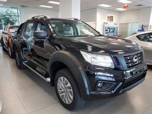Nissan Navara NP300 VL 2.5 BLACK SERIES Raya Promotion