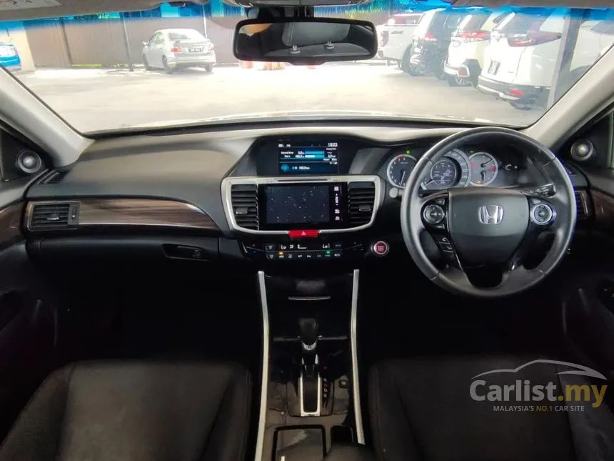 2018 Honda Accord i-VTEC VTi-L Advance Sedan