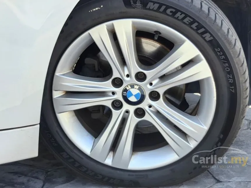 2013 BMW 320i Sport Line Sedan