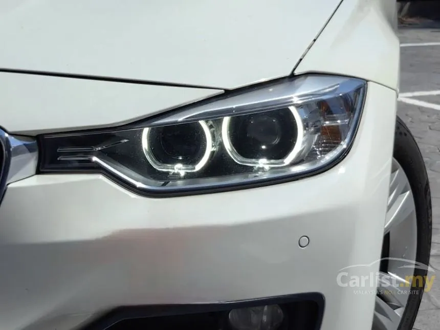 2013 BMW 320i Sport Line Sedan