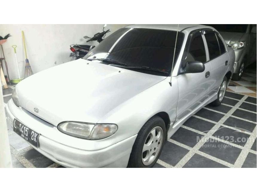 1997 Hyundai Accent Sedan