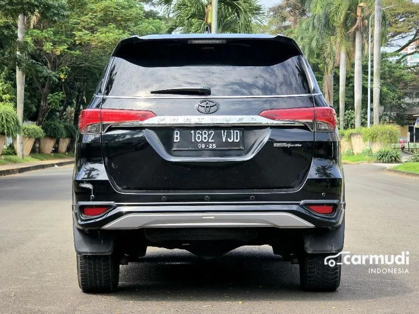 2020 Toyota Fortuner VRZ TRD 4X2 SUV