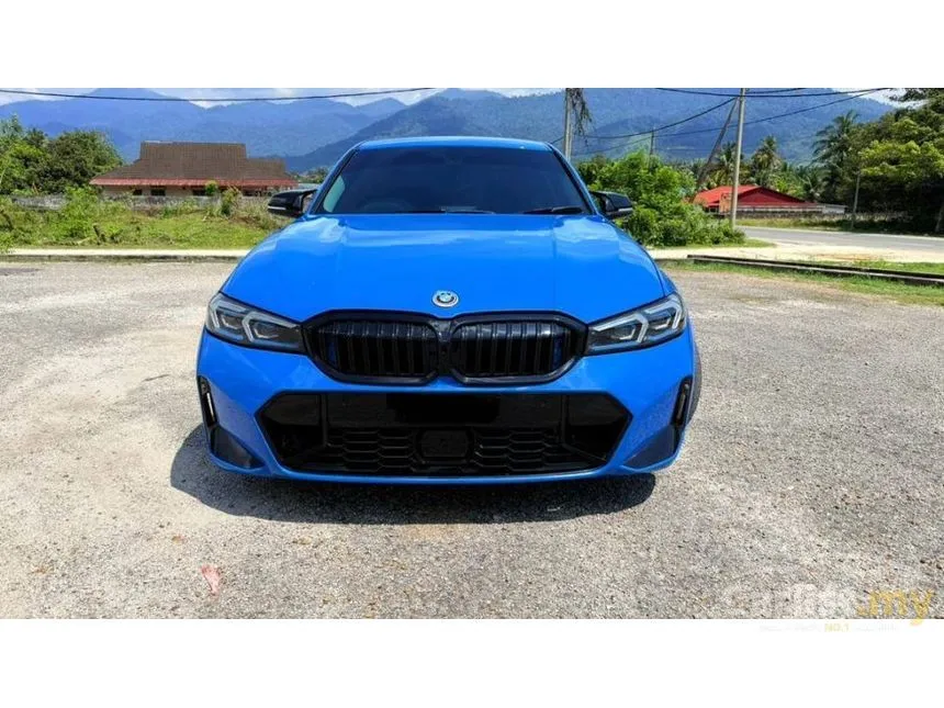 2017 BMW 318i Luxury Sedan