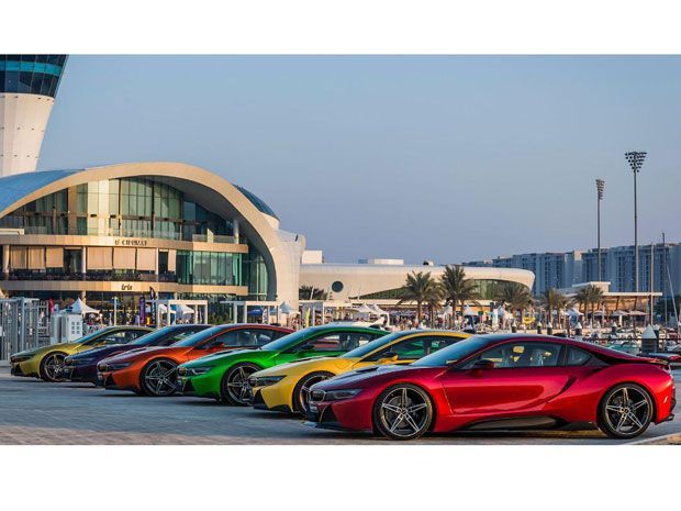 Pilihan Warna Baru untuk BMW i8 di Abu Dhabi
