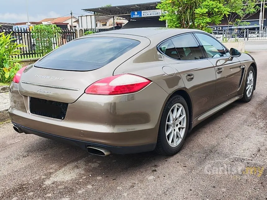 2012 Porsche Panamera Hatchback