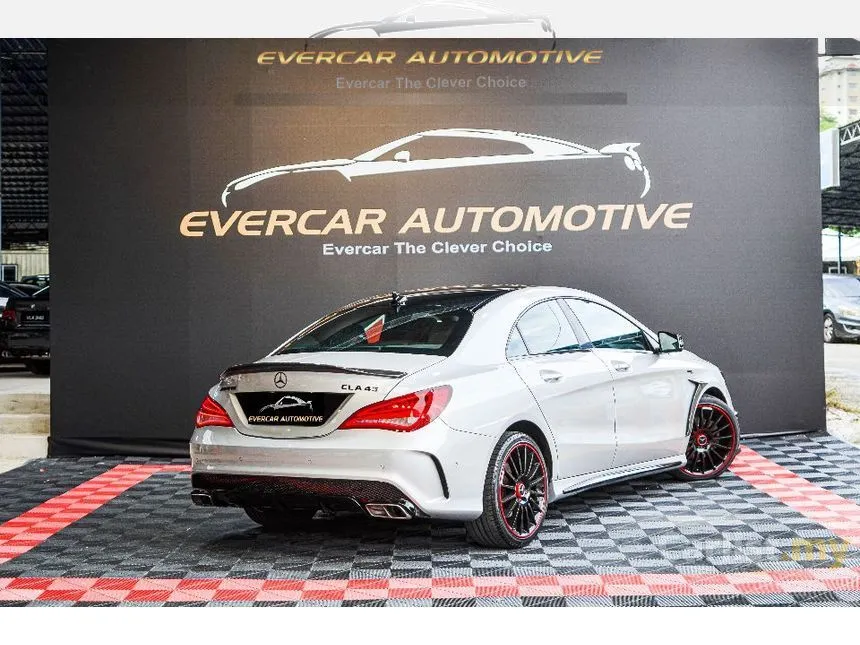 2015 Mercedes-Benz CLA200 Sedan