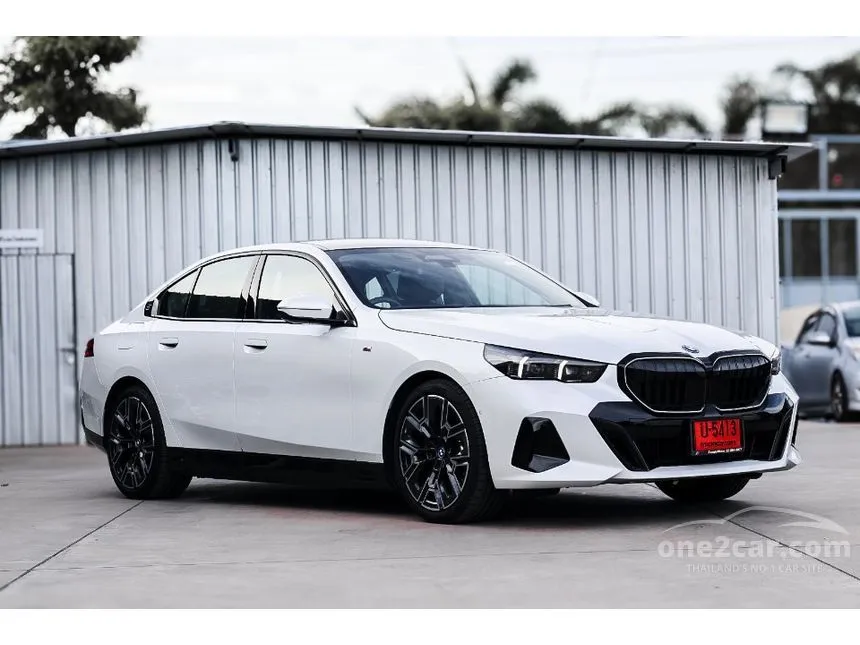 2026 BMW 530e M Sport Pro Sedan