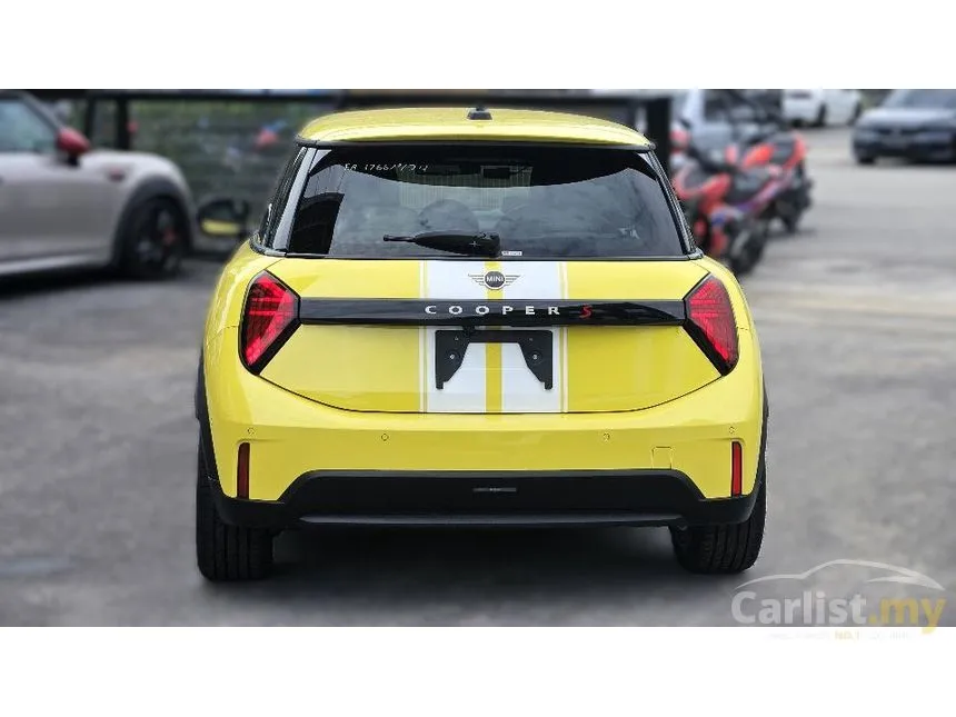 2024 MINI Cooper S 5 Door Hatchback