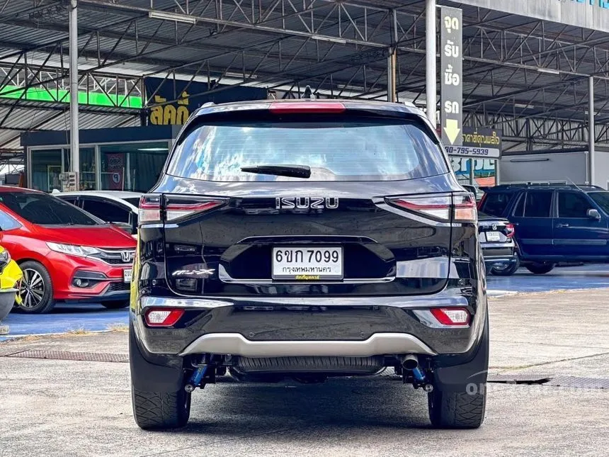 2022 Isuzu MU-X Ultimate SUV
