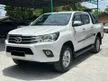 Used Toyota Hilux 2.4 G 1