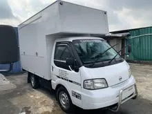 Lori Lorry Nissan SK 82 Mobile Kitchen Food Truck