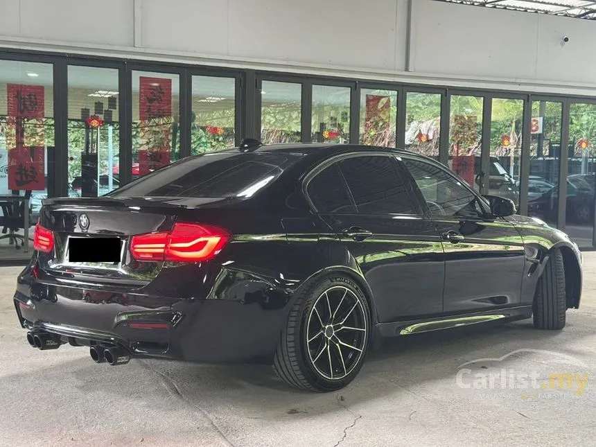 2018 BMW 318i Luxury Sedan