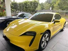 2021 Porsche Taycan 0.0 4S Sedan Local car with Porsche Warranty