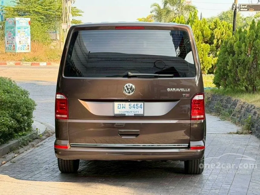 2018 Volkswagen CARAVELLE TDi Comfortline Van