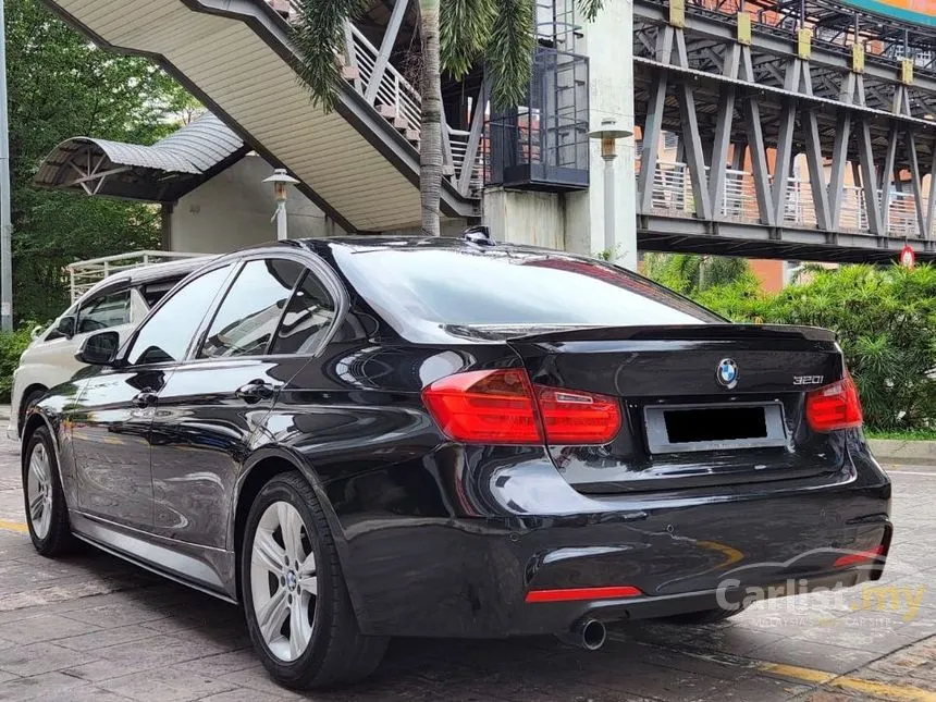 2013 BMW 320i Sport Line Sedan