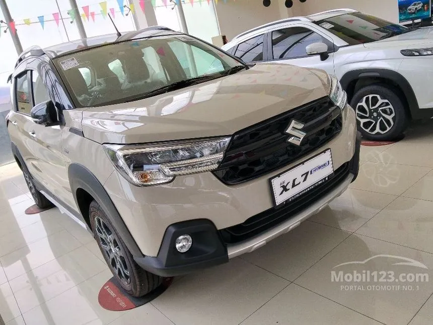 2026 Suzuki XL7 Alpha Hybrid (Two tone) SUV