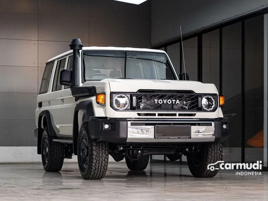 2024 Toyota Land Cruiser 70 GXL SUV