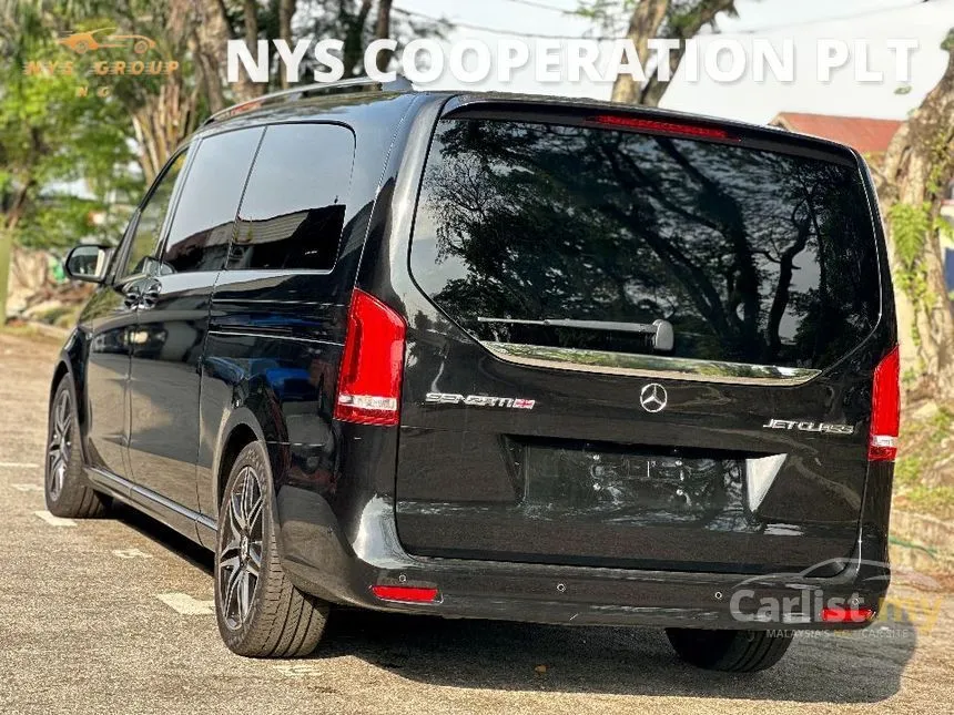 2023 Mercedes-Benz V300 D AMG Line Senzati Exclusive XLWB MPV