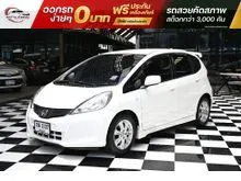 2013 Honda JAZZ 1.5 (ปี 08-14) V Hatchback