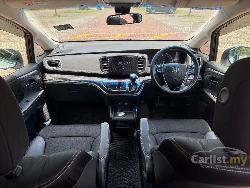 2017 Honda Odyssey Absolute Honda Sensing MPV