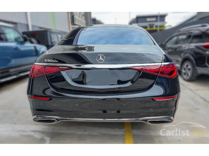2022 Mercedes-Benz S580e Sedan