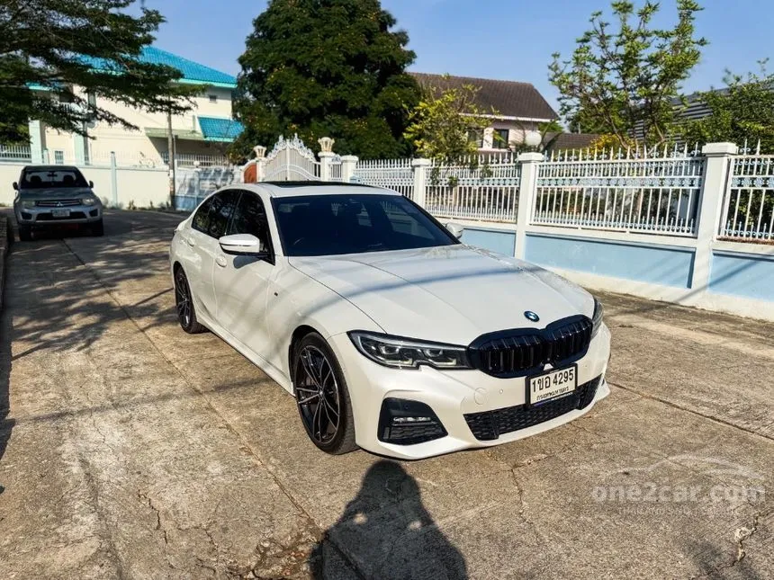 2021 BMW 330e M Sport Sedan