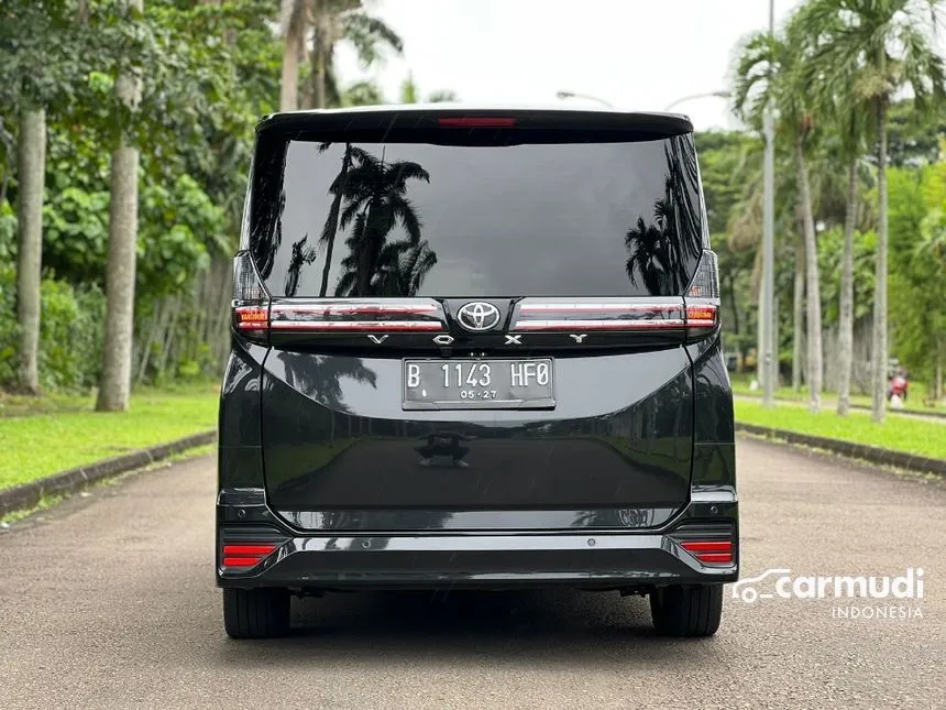 2022 Toyota Voxy Van Wagon