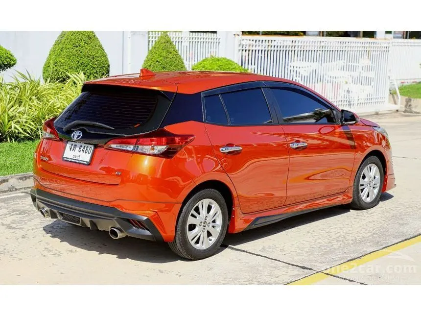 2018 Toyota YARIS G Hatchback