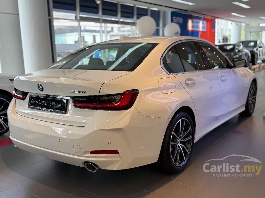 2025 BMW 320i Sport Sedan