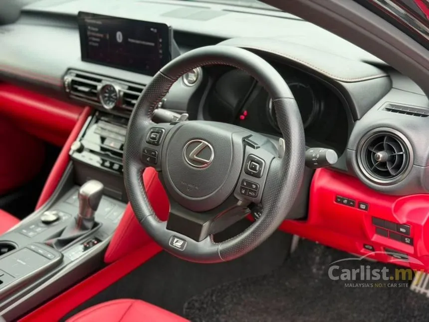 2022 Lexus IS 300 F Sport Sedan